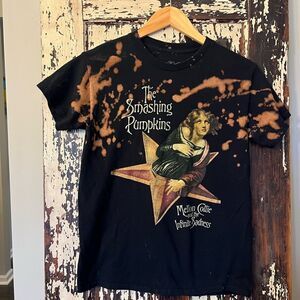 Smashing Pumpkins Mellon Collie and the Infinite Sadness distressed T-shirt. S.
